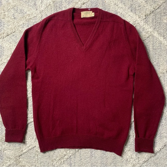 Vintage LL Bean Lambswool V Neck Sweater - Picture 2 of 5
